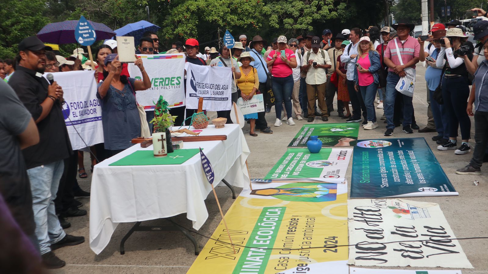 Cabañas participa en Caminata Ambiental