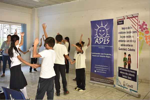 Niñez y Juventud participa en foro de Buenas Prácticas para la prevención del embarazo en niñez y adolescencia